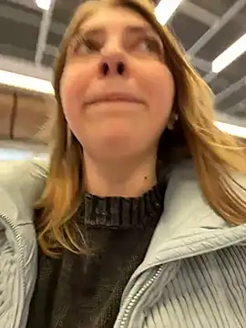 Snapshot of Sunny___Bunny chatting on December 23, 2024, 12:08 pm Sunny   Bunny online show from December 23, 2024, 12:08 pm