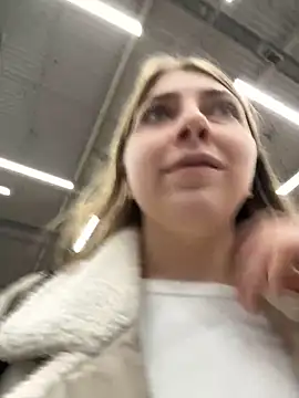 Snapshot of Sunny___Bunny chatting on December 30, 2024, 6:49 pm Sunny   Bunny online show from December 30, 2024, 6:49 pm