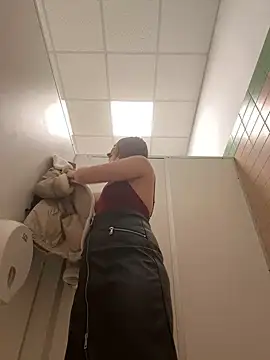 Snapshot of Sunny___Bunny chatting on January 16, 2025, 4:28 pm Sunny   Bunny online show from January 16, 2025, 4:28 pm