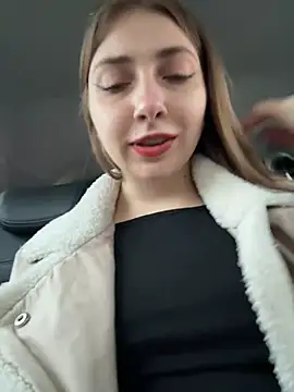 Snapshot of Sunny___Bunny chatting on February 11, 2025, 2:13 pm Sunny   Bunny online show from February 11, 2025, 2:13 pm