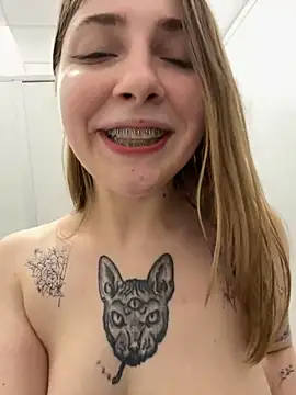 Snapshot of Sunny___Bunny chatting on February 22, 2025, 5:24 pm Sunny   Bunny online show from February 22, 2025, 5:24 pm