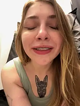 Snapshot of Sunny___Bunny chatting on March 6, 2025, 3:13 pm Sunny   Bunny online show from March 6, 2025, 3:13 pm