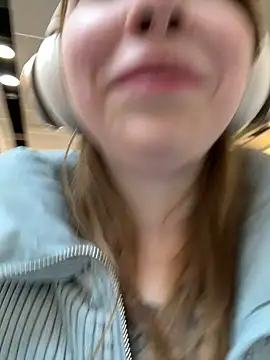 Snapshot of Sunny___Bunny chatting on March 17, 2025, 2:01 pm Sunny   Bunny online show from March 17, 2025, 2:01 pm