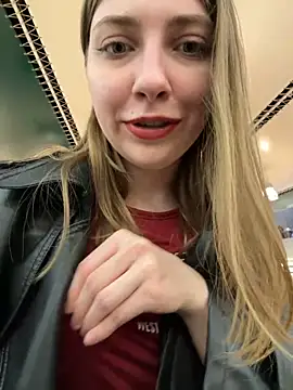 Snapshot of Sunny___Bunny chatting on March 20, 2025, 5:36 pm Sunny   Bunny online show from March 20, 2025, 5:36 pm