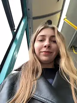 Snapshot of Sunny___Bunny chatting on November 2, 2025, 1:02 pm Sunny   Bunny online show from November 2, 2025, 1:02 pm