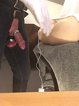 Snapshot of Inseminator69 chatting on December 29, 2024, 10:23 am Inseminator69 online show from December 29, 2024, 10:23 am