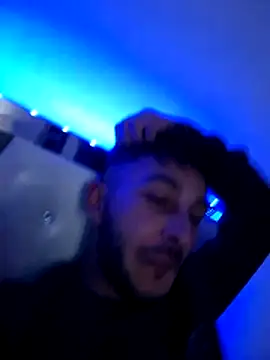 Snapshot of Iulianmarius12 chatting on February 3, 2026, 1:04 am Iulianmarius12 online show from February 3, 2026, 1:04 am