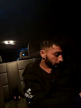 Snapshot of Iulianmarius12 chatting on February 11, 2026, 9:42 pm Iulianmarius12 online show from February 11, 2026, 9:42 pm