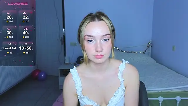 Wild Sophie  online show from December 4, 2025, 2:15 pm