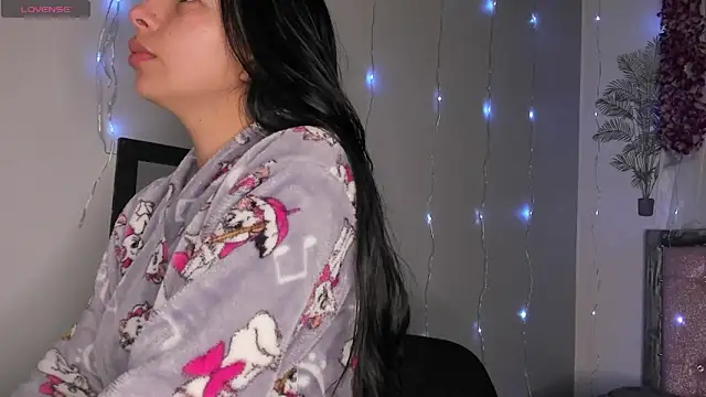 keyla meow online show from March 21, 2025, 12:28 pm