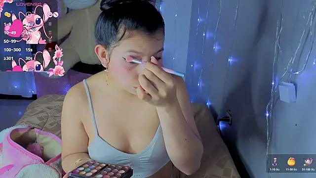 Snapshot of keyla_meow chatting on October 28, 2025, 9:28 pm keyla meow online show from October 28, 2025, 9:28 pm