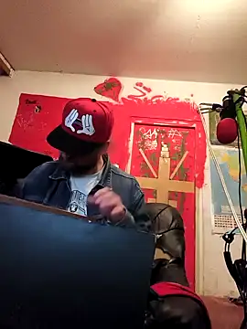 Snapshot of Ozomitro chatting on October 2, 2025, 4:58 pm Ozomitro online show from October 2, 2025, 4:58 pm