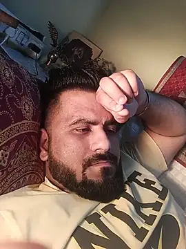 Snapshot of Vickymehra005 chatting on January 21, 2025, 8:00 pm Vickymehra005 online show from January 21, 2025, 8:00 pm