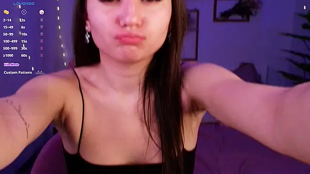 margeriTirell online show from November 28, 2025, 3:09 am