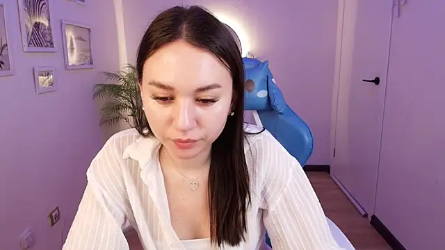 Snapshot of margeriTirell chatting on May 1, 2026, 2:49 am margeriTirell online show from May 1, 2026, 2:49 am