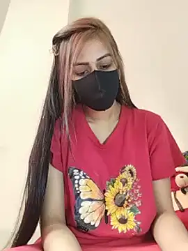 Snapshot of Tisha-01 chatting on February 2, 2025, 9:19 am Tisha-01 online show from February 2, 2025, 9:19 am
