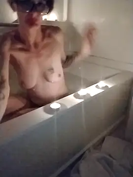 ivylee31 online show from January 29, 2025, 11:14 pm