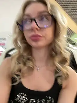 Snapshot of melissa_grr chatting on December 28, 2024, 11:19 am melissa grr online show from December 28, 2024, 11:19 am