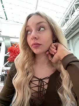 Snapshot of melissa_grr chatting on January 8, 2025, 9:21 am melissa grr online show from January 8, 2025, 9:21 am