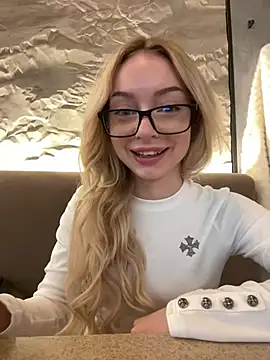 Snapshot of melissa_grr chatting on January 15, 2025, 11:21 am melissa grr online show from January 15, 2025, 11:21 am