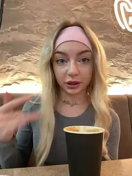 Snapshot of melissa_grr chatting on January 23, 2025, 10:43 am melissa grr online show from January 23, 2025, 10:43 am