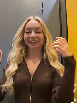 Snapshot of melissa_grr chatting on January 24, 2025, 1:25 pm melissa grr online show from January 24, 2025, 1:25 pm