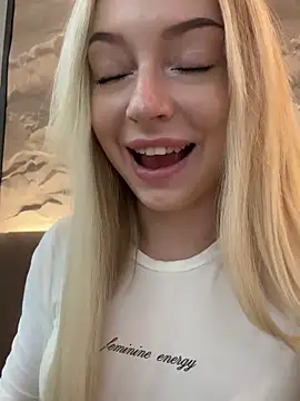 Snapshot of melissa_grr chatting on January 29, 2025, 12:02 pm melissa grr online show from January 29, 2025, 12:02 pm