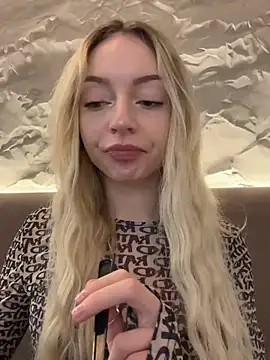 Snapshot of melissa_grr chatting on February 13, 2025, 11:39 am melissa grr online show from February 13, 2025, 11:39 am