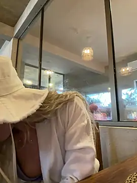 Snapshot of melissa_grr chatting on March 1, 2025, 12:34 pm melissa grr online show from March 1, 2025, 12:34 pm