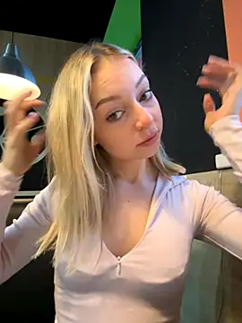 melissa grr online show from October 31, 2025, 1:23 pm