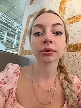 Snapshot of melissa_grr chatting on June 26, 2026, 1:15 pm melissa grr online show from June 26, 2026, 1:15 pm