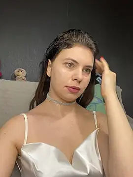 Snapshot of CurlyLara chatting on January 30, 2025, 10:40 am CurlyLara online show from January 30, 2025, 10:40 am
