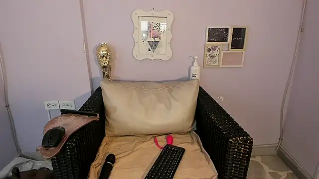 shaidyscott online show from July 20, 2026, 3:32 am