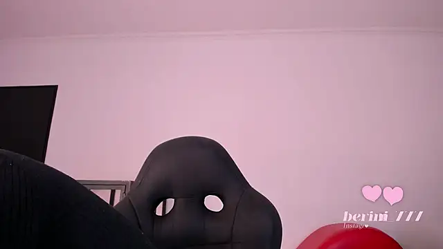 AmberiniHoffman online show from June 12, 2026, 12:04 pm