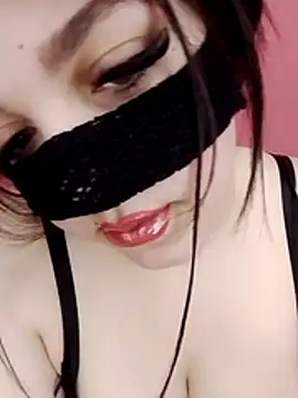 sexy-mariya online show from May 11, 2026, 4:04 pm