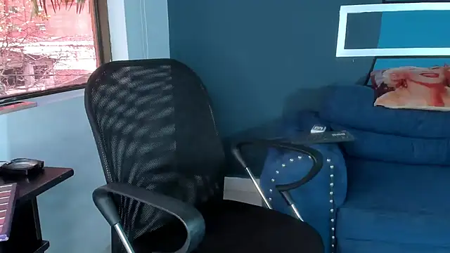 Snapshot of Brunettesexy0 chatting on February 24, 2025, 5:31 pm Brunettesexy0 online show from February 24, 2025, 5:31 pm