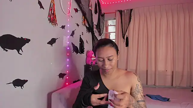 Snapshot of Brunettesexy0 chatting on October 26, 2025, 4:02 pm Brunettesexy0 online show from October 26, 2025, 4:02 pm