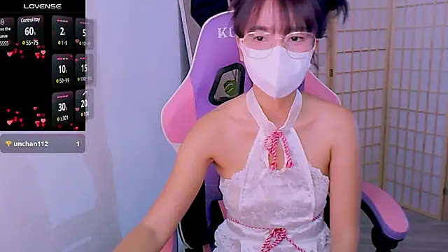 desiregirl69 online show from February 6, 2025, 3:20 pm