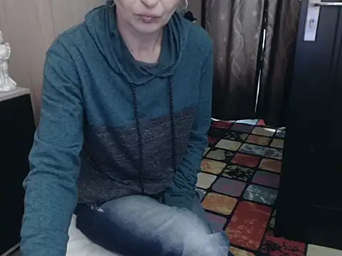 Snapshot of HornyClitX chatting on December 27, 2024, 10:55 am HornyClitX online show from December 27, 2024, 10:55 am
