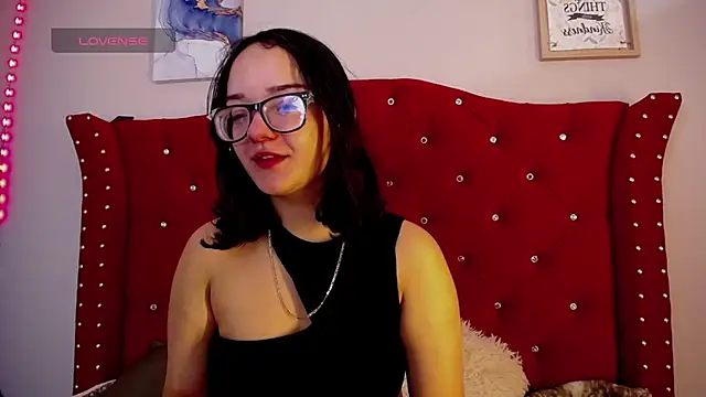 Snapshot of charlotte1-ls chatting on December 14, 2024, 9:24 pm charlotte1-ls online show from December 14, 2024, 9:24 pm