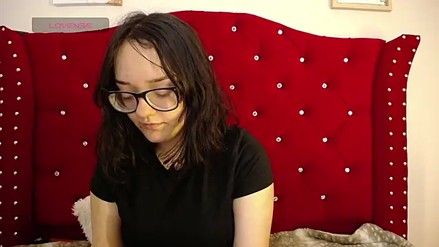 Snapshot of charlotte1-ls chatting on December 20, 2024, 12:30 am charlotte1-ls online show from December 20, 2024, 12:30 am