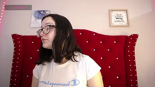 Snapshot of charlotte1-ls chatting on January 6, 2025, 9:22 pm charlotte1-ls online show from January 6, 2025, 9:22 pm