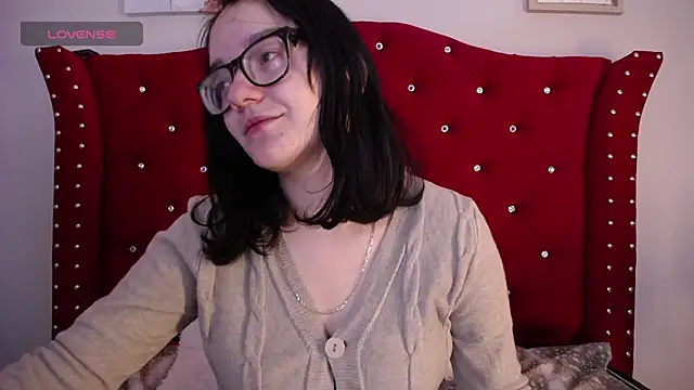 Snapshot of charlotte1-ls chatting on January 8, 2025, 1:21 am charlotte1-ls online show from January 8, 2025, 1:21 am