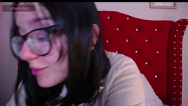 Snapshot of charlotte1-ls chatting on January 14, 2025, 12:43 am charlotte1-ls online show from January 14, 2025, 12:43 am