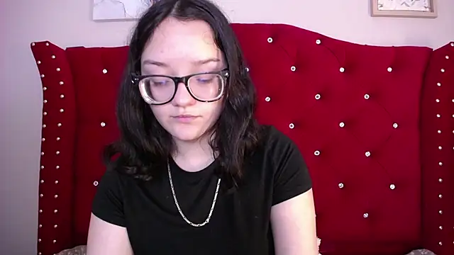 Snapshot of charlotte1-ls chatting on February 13, 2025, 12:35 am charlotte1-ls online show from February 13, 2025, 12:35 am