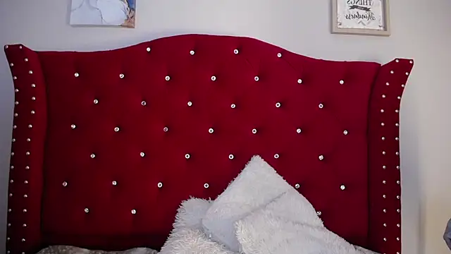 Snapshot of charlotte1-ls chatting on February 24, 2025, 2:40 am charlotte1-ls online show from February 24, 2025, 2:40 am