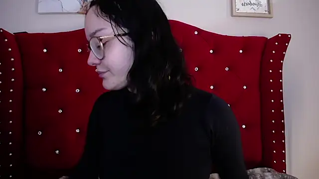 Snapshot of charlotte1-ls chatting on March 4, 2025, 12:29 am charlotte1-ls online show from March 4, 2025, 12:29 am