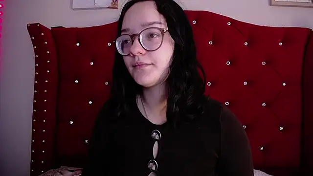 Snapshot of charlotte1-ls chatting on March 6, 2025, 1:16 am charlotte1-ls online show from March 6, 2025, 1:16 am