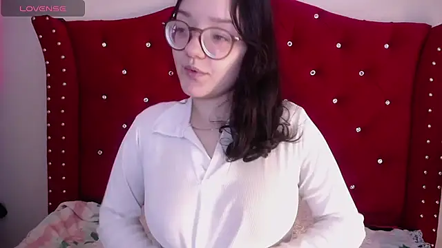 Snapshot of charlotte1-ls chatting on March 15, 2025, 12:25 am charlotte1-ls online show from March 15, 2025, 12:25 am