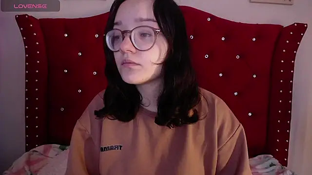 Snapshot of charlotte1-ls chatting on March 17, 2025, 10:28 pm charlotte1-ls online show from March 17, 2025, 10:28 pm